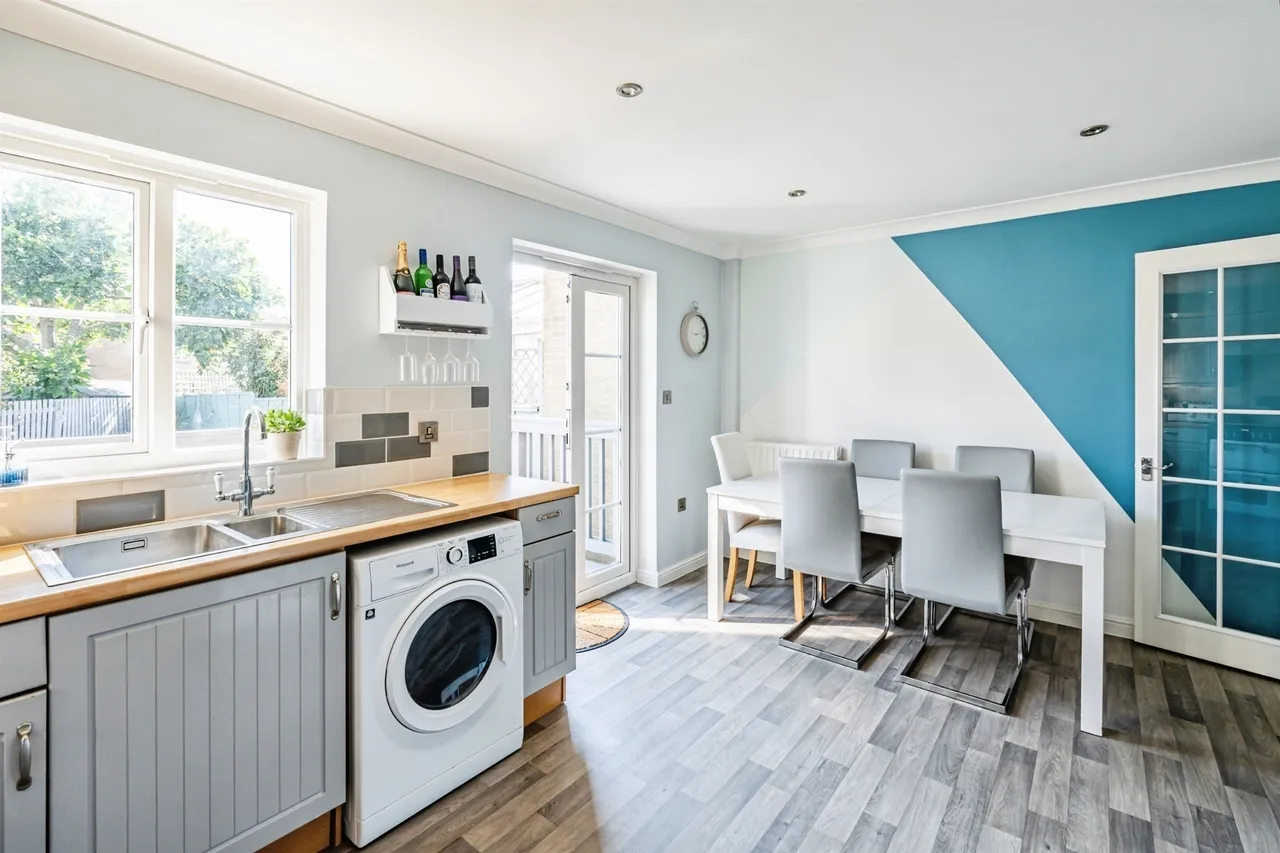 Admiralty Crescent, Eastbourne, BN23, photo 42