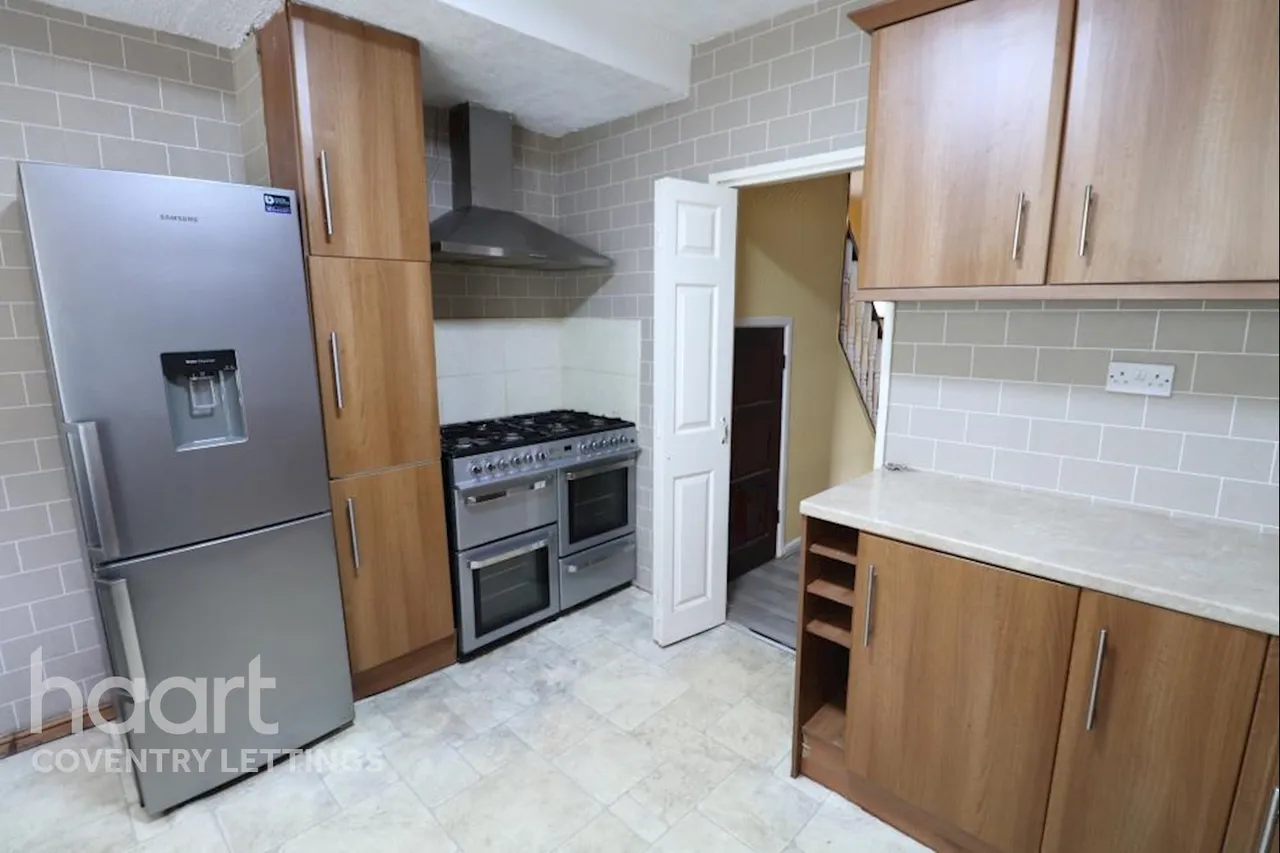 Off Broad Lane, CV4, photo 5