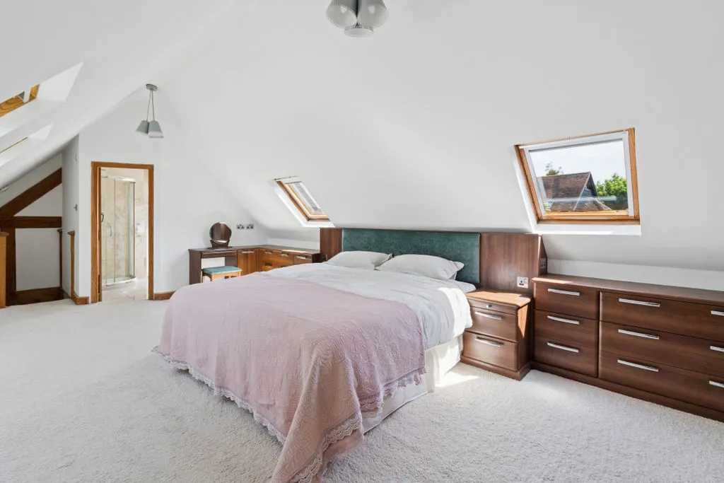 Coldmoorholme Lane, Bourne End SL8 5PS, photo 7