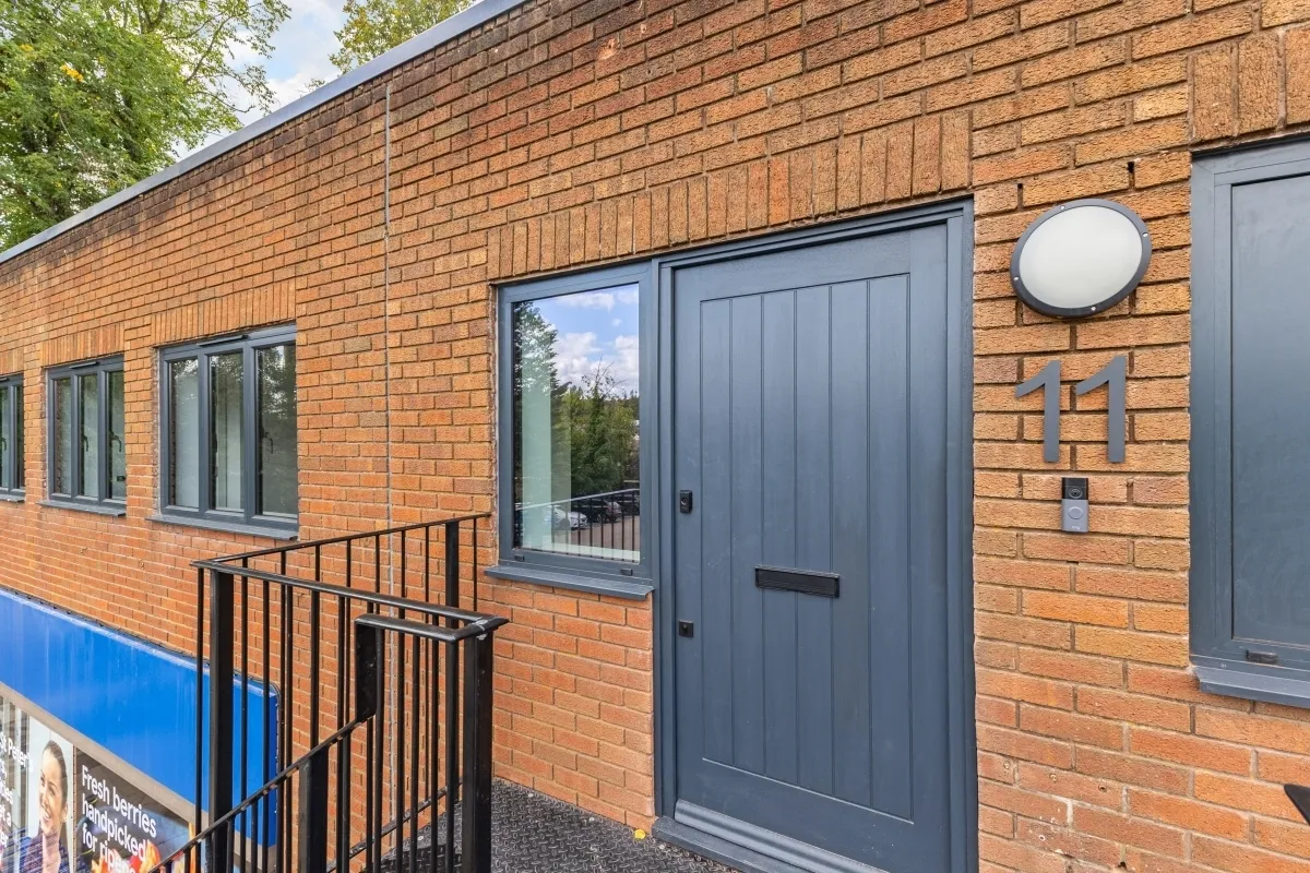 1 bed flat to rent — Market Place Chalfont St Peter SL9