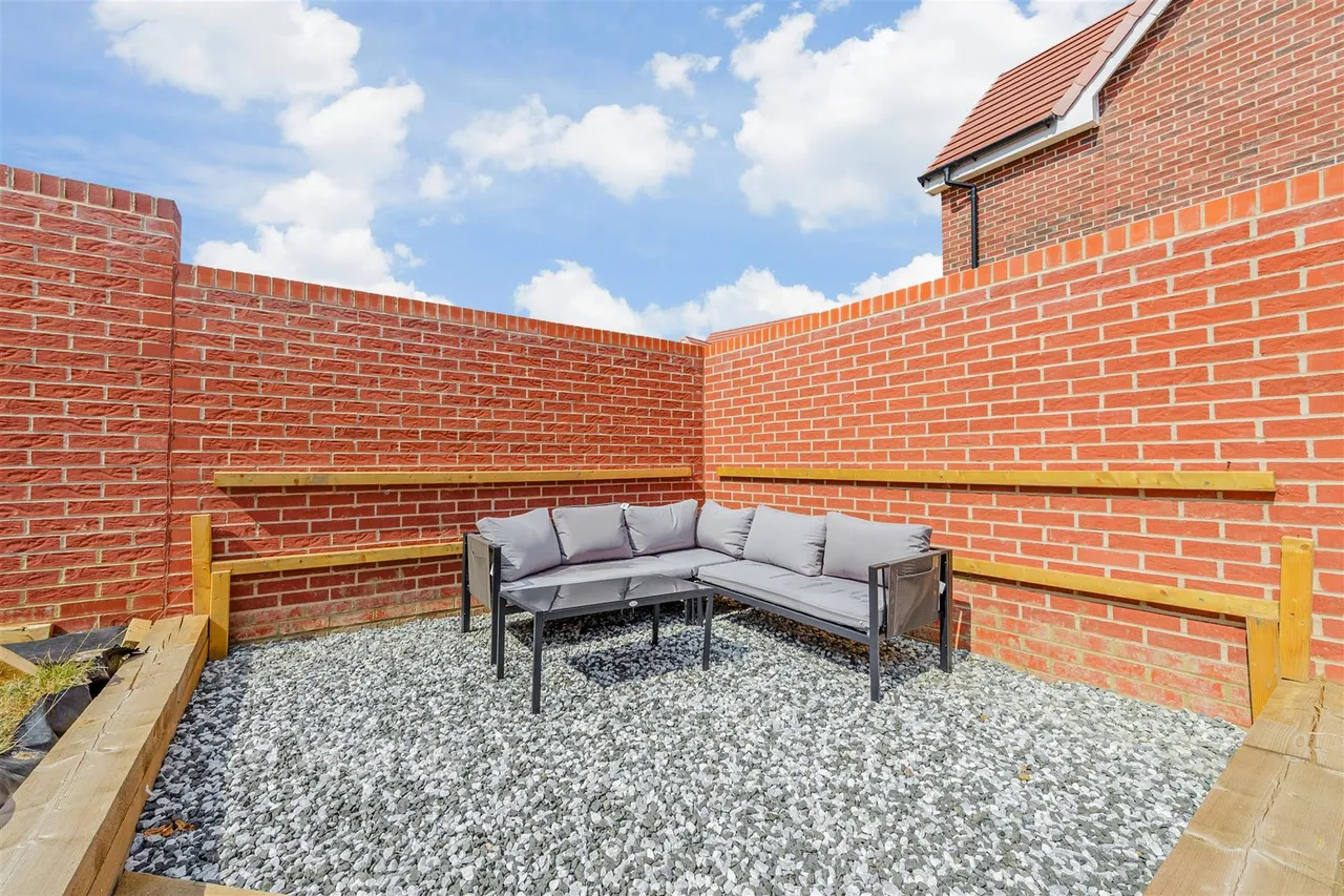 Brick Kiln Way, Rainham, ME8, photo 3
