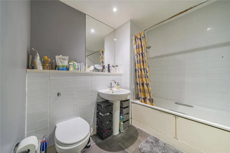 East Ferry Road, London, E14, photo 7