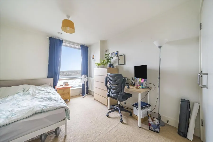 East Ferry Road, London, E14, photo 6