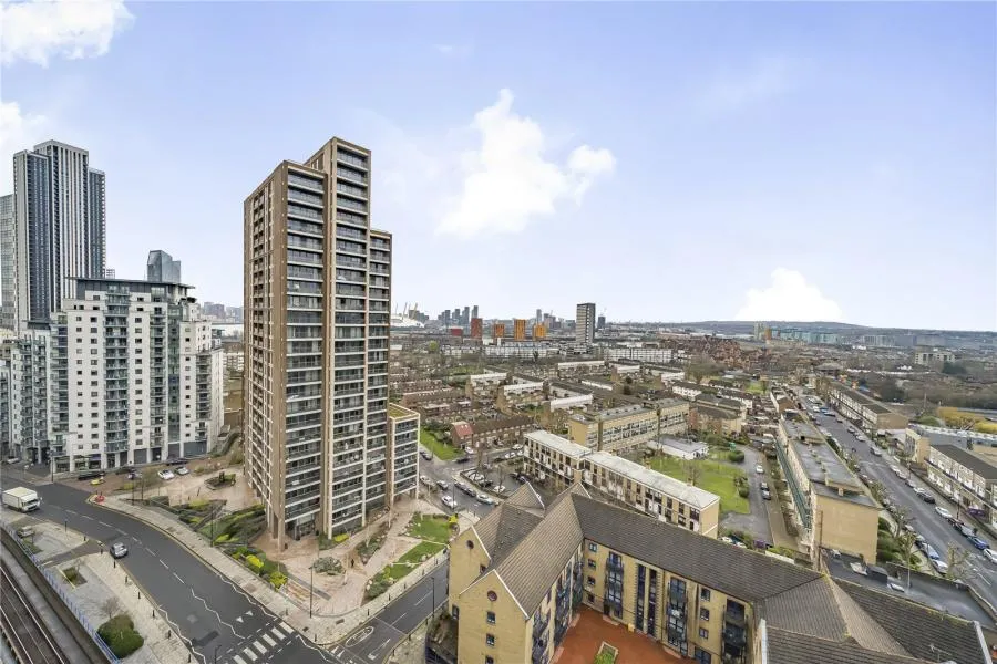2 bed flat for sale, East Ferry Road, London, E14