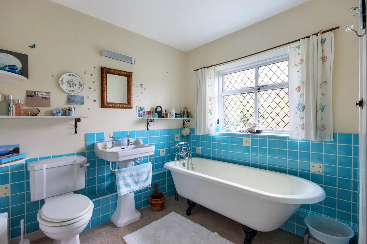 Lydens Lane, Hever, TN8, photo 12