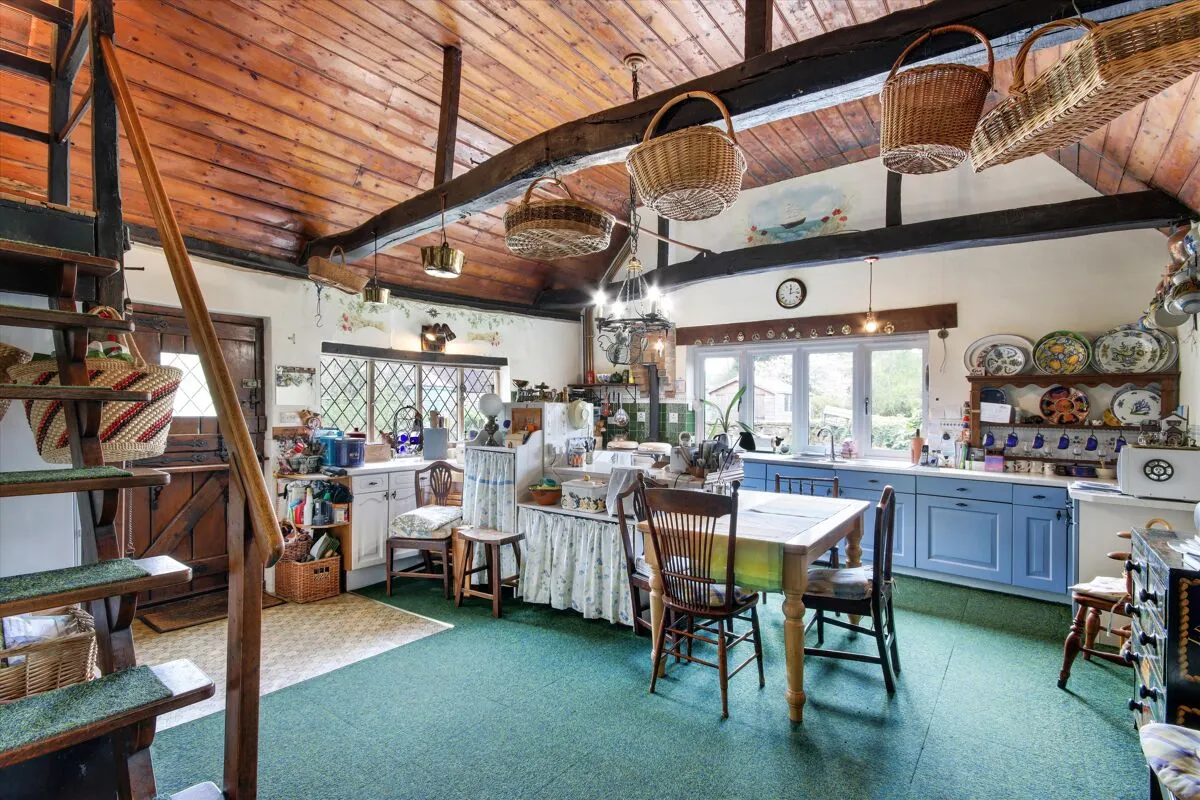 Lydens Lane, Hever, TN8, photo 4