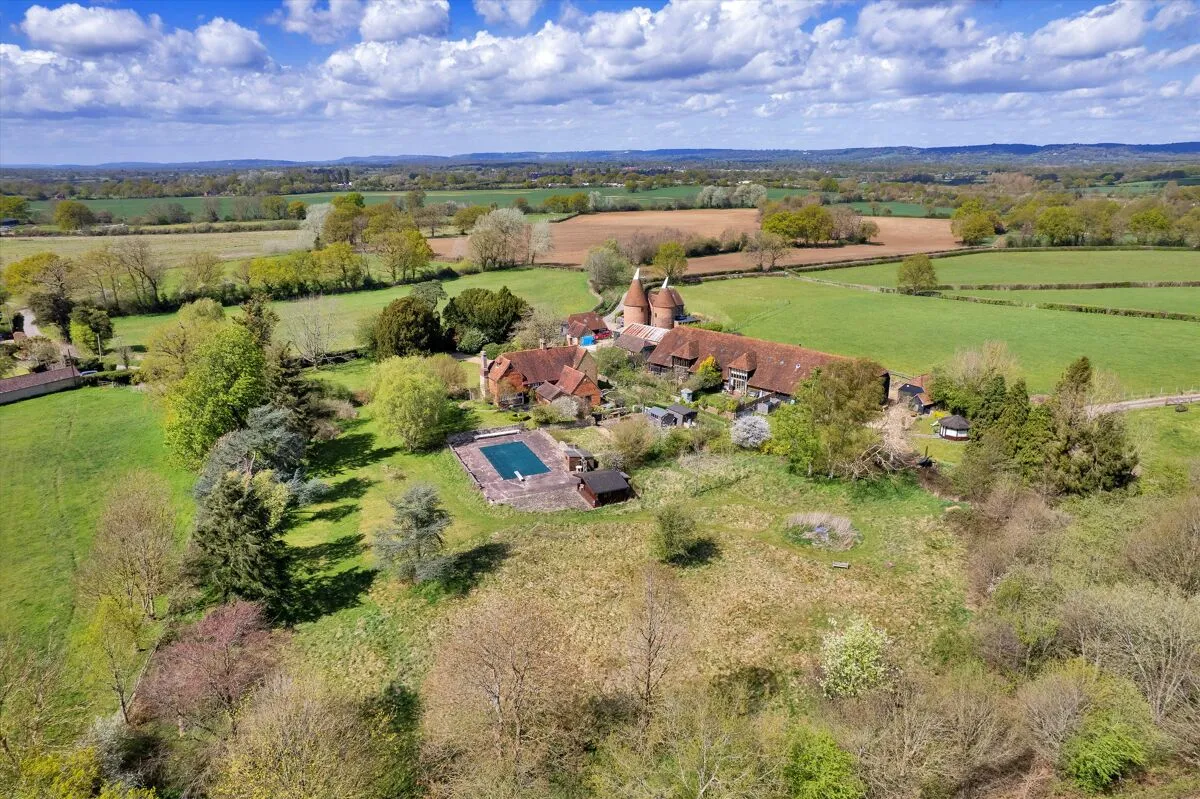 Lydens Lane, Hever, TN8, photo 22
