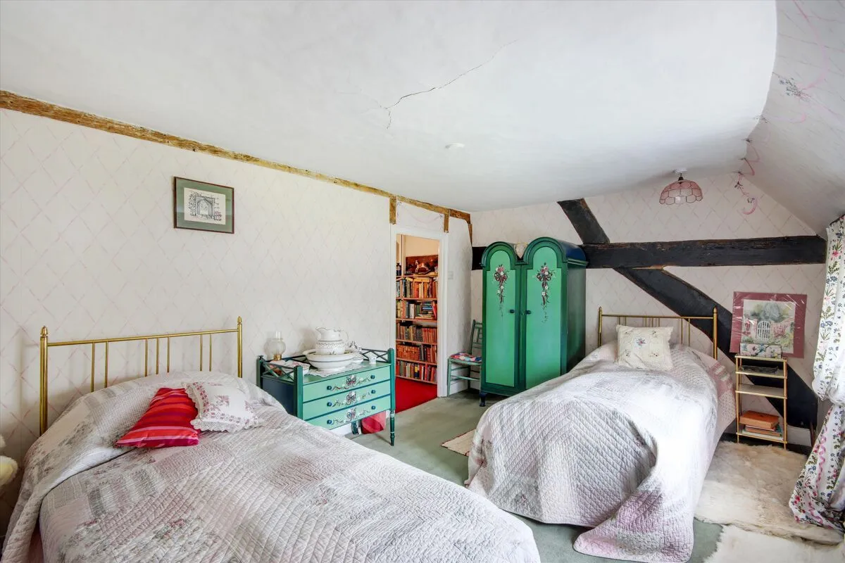 Lydens Lane, Hever, TN8, photo 14