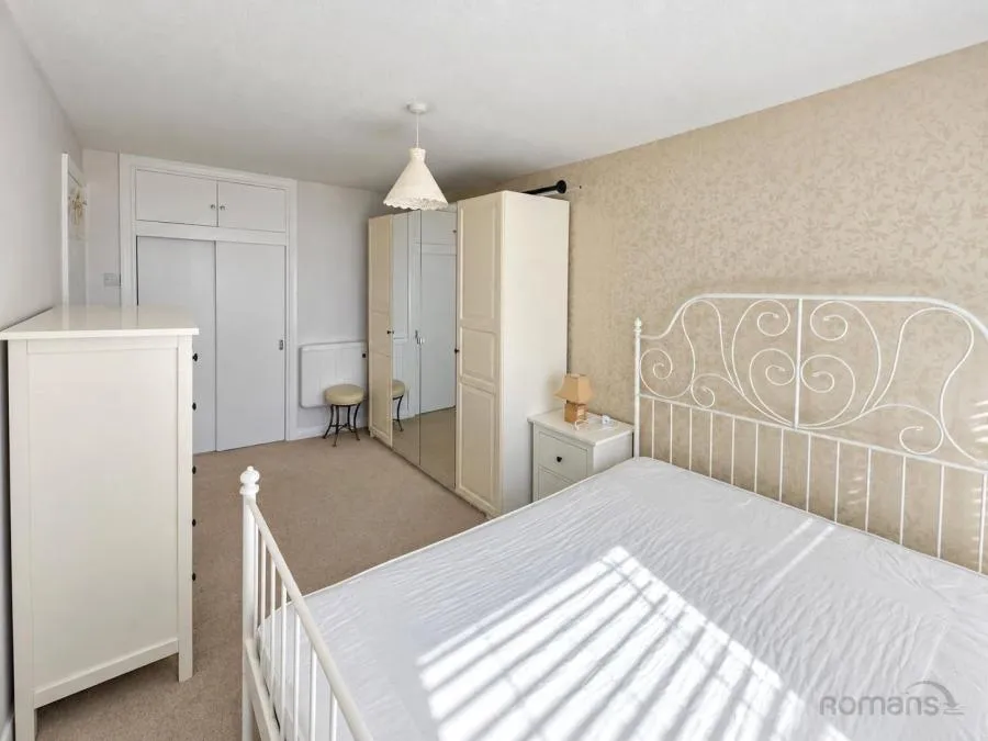 Wokingham Road, Bracknell, RG42, photo 6