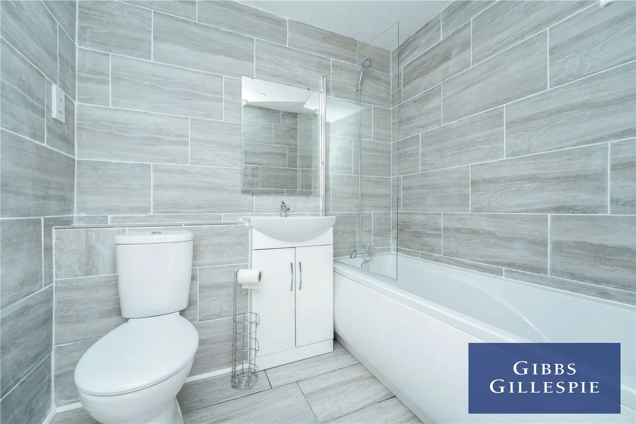 Appleby Close, Hillingdon, UB8, photo 4