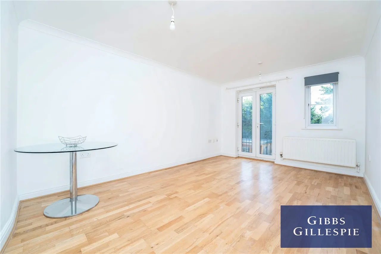 Appleby Close, Hillingdon, UB8, photo 3