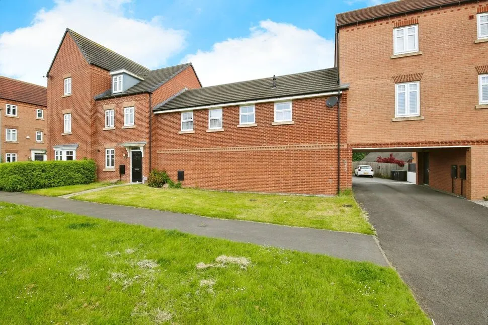 2 bed flat for sale — Lotherton Drive, Spennymoor, Durham, DL16