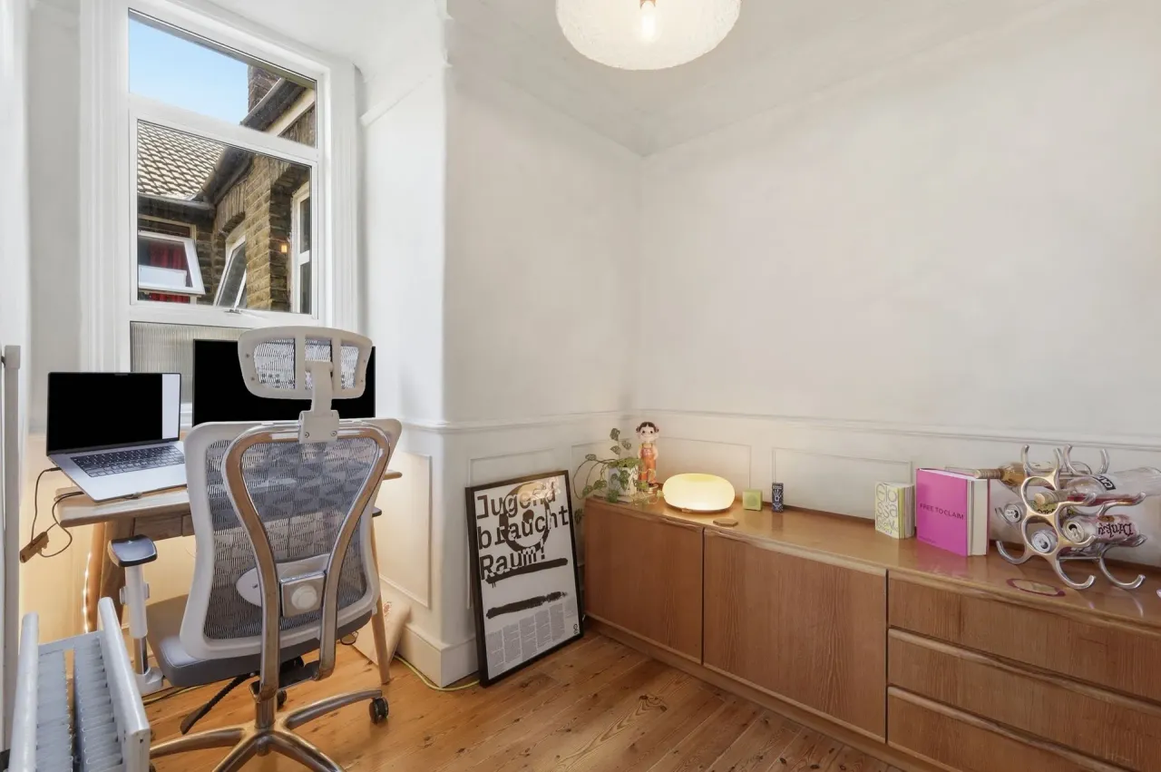 Albert Road, Leyton, E10, photo 11