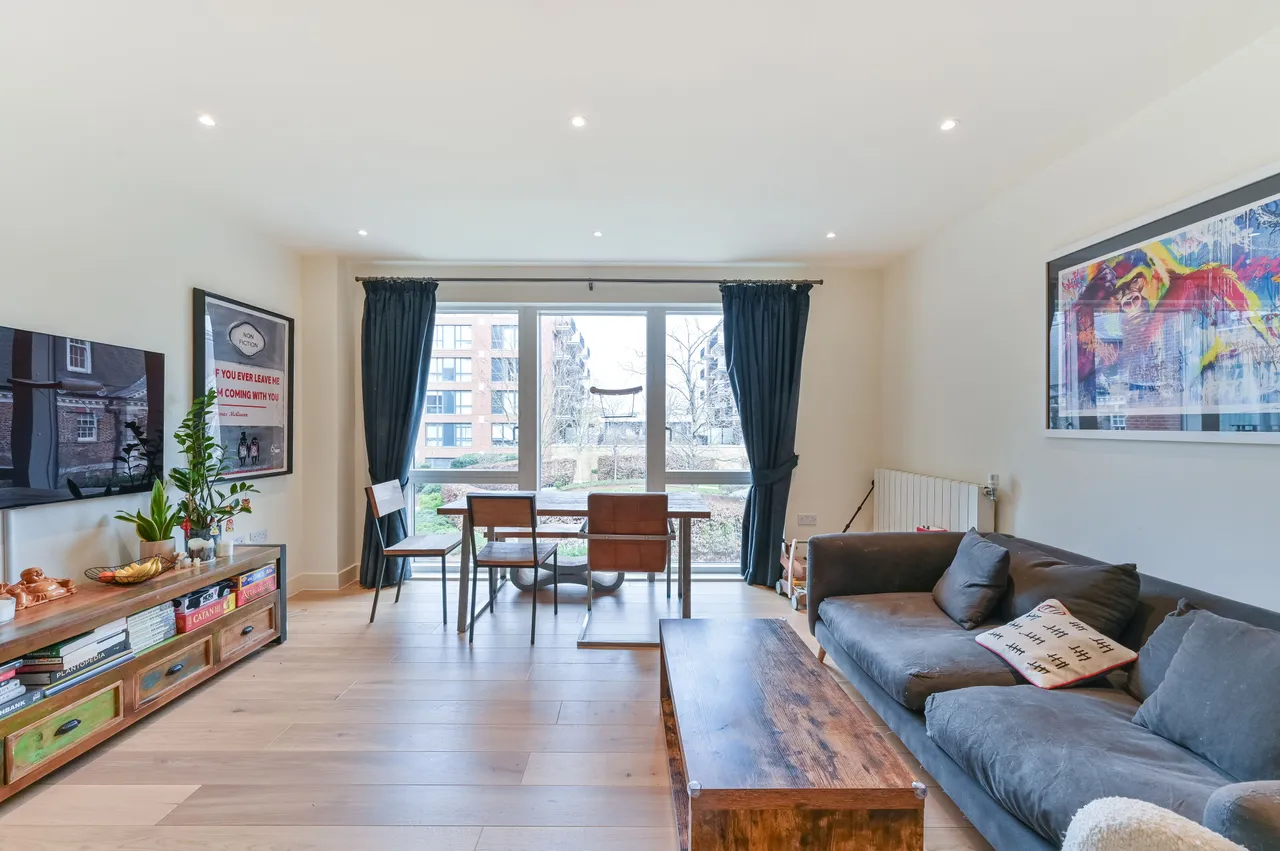 3 bed flat for sale — Apartment 5, Minotaur House, 3 Thunderer Walk, London
