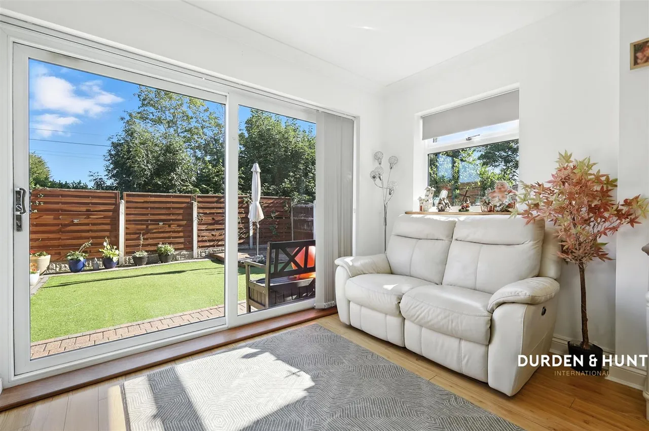 Thorncroft, Hornchurch, RM11, photo 9