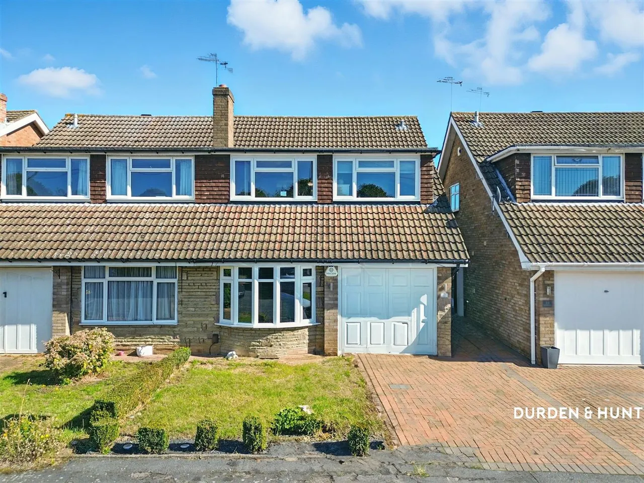 4 bed house for sale, Thorncroft, Hornchurch, RM11