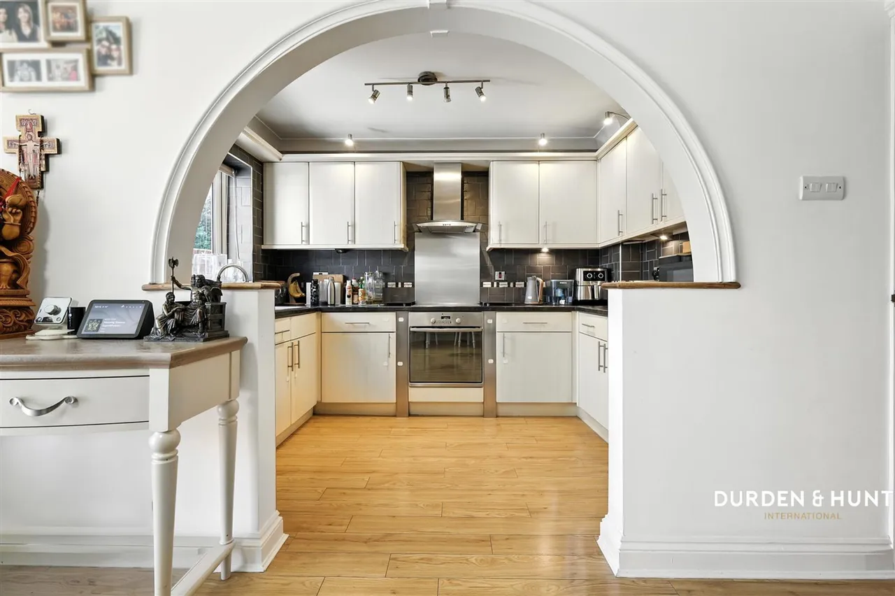 Thorncroft, Hornchurch, RM11, photo 6