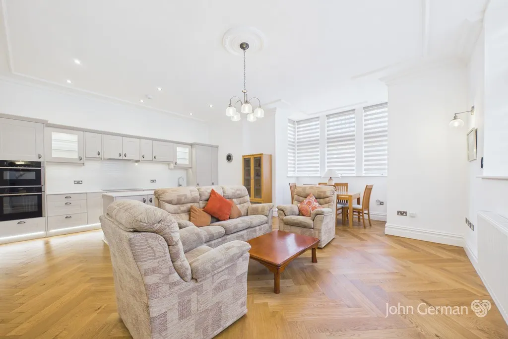 Station Road, Ashbourne, photo 7