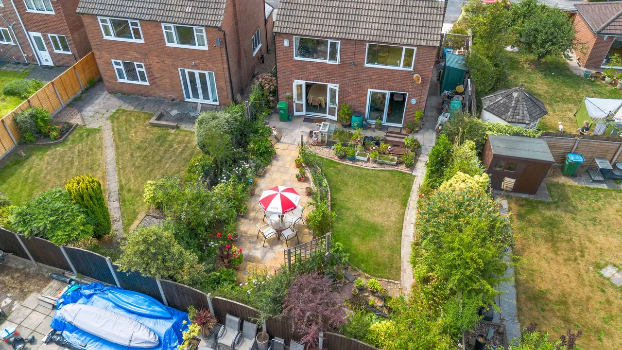 Thorlby Road, Culcheth, Warrington, Warrington, WA3 4JU, photo 27
