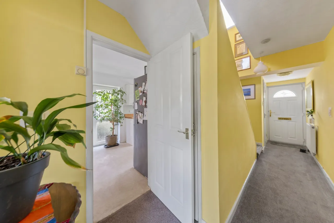 Thorlby Road, Culcheth, Warrington, Warrington, WA3 4JU, photo 7