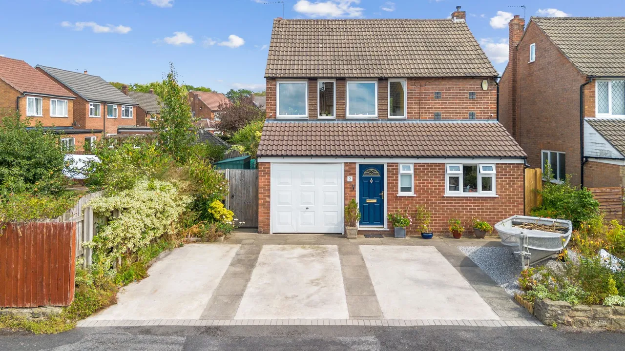 3 bed house for sale — Thorlby Road, Culcheth, Warrington, Warrington, WA3 4JU
