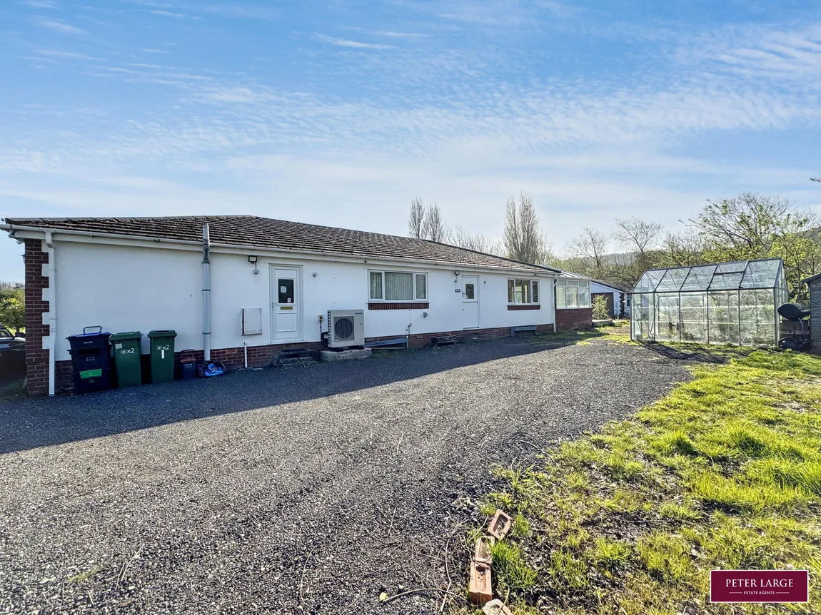 4 bed house for sale — Pwll Y Bont, Meliden, Denbighshire, LL19 8LW
