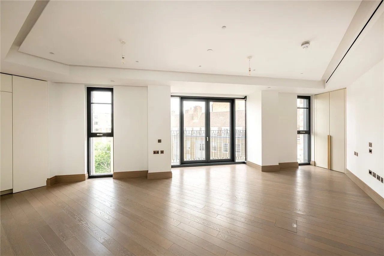 3 bed new home to rent, Lucan Place, Chelsea, SW3