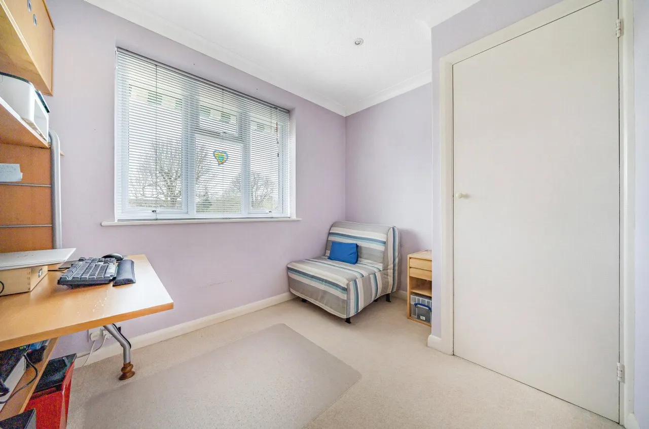 Great Goodwin Drive, Guildford, GU1, photo 8