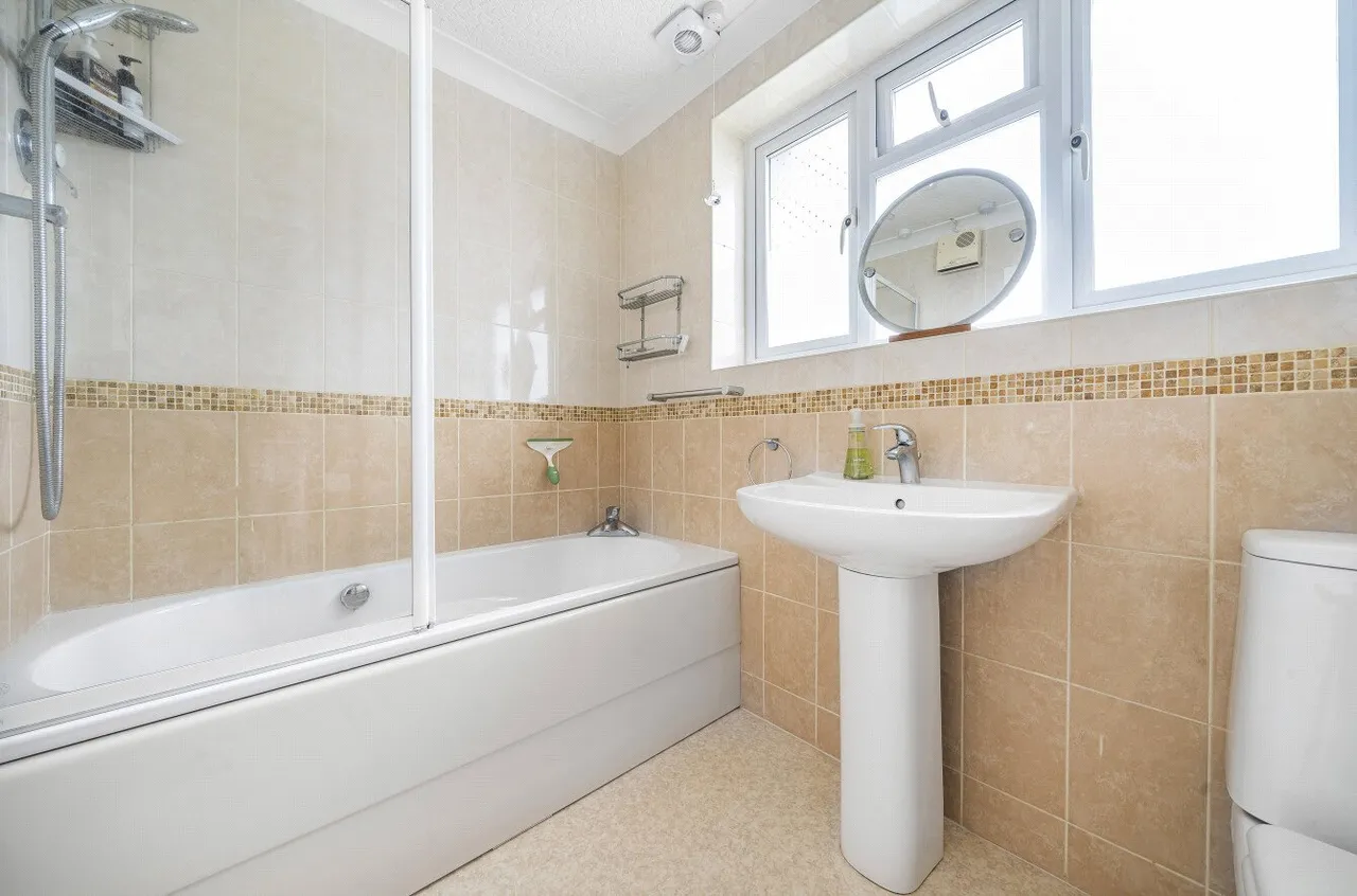 Great Goodwin Drive, Guildford, GU1, photo 9