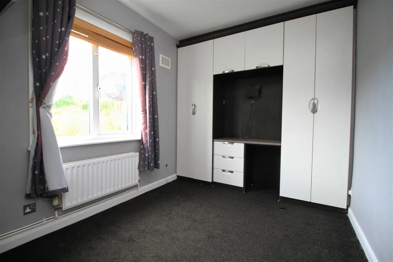 Lord Street, Dukinfield, photo 9