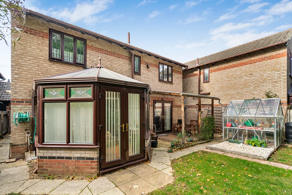 Pine Close, Bicester, photo 19