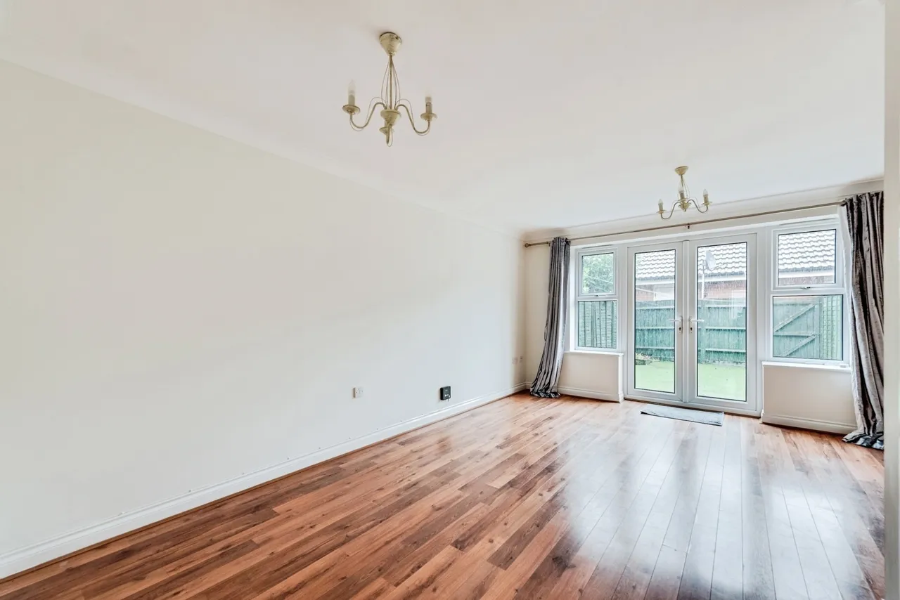 Lynmouth Road, Swindon, Wiltshire, SN2, photo 4
