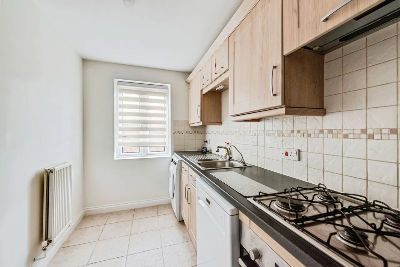 Lynmouth Road, Swindon, Wiltshire, SN2, photo 3