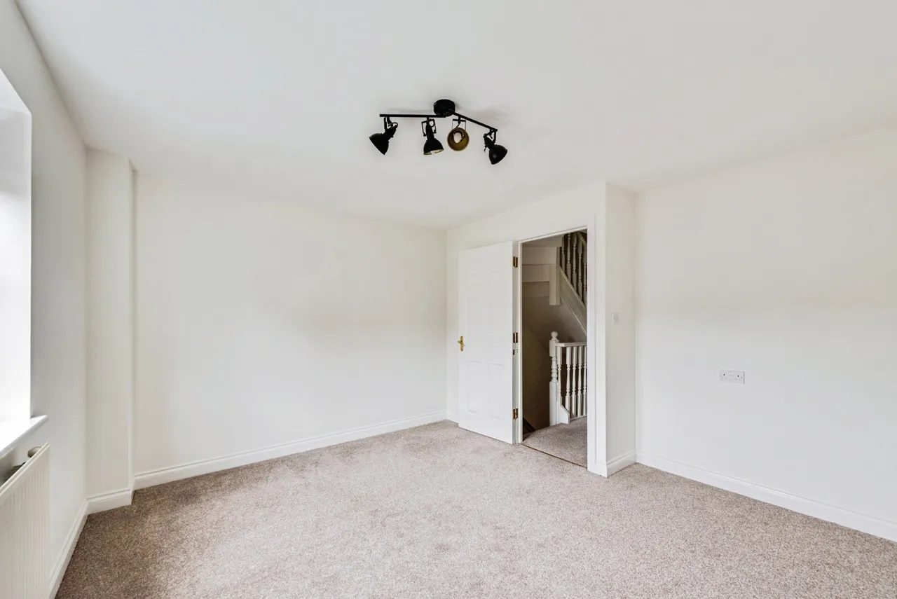 Lynmouth Road, Swindon, Wiltshire, SN2, photo 16