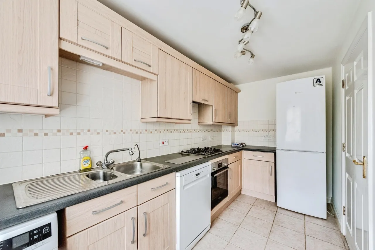 Lynmouth Road, Swindon, Wiltshire, SN2, photo 11