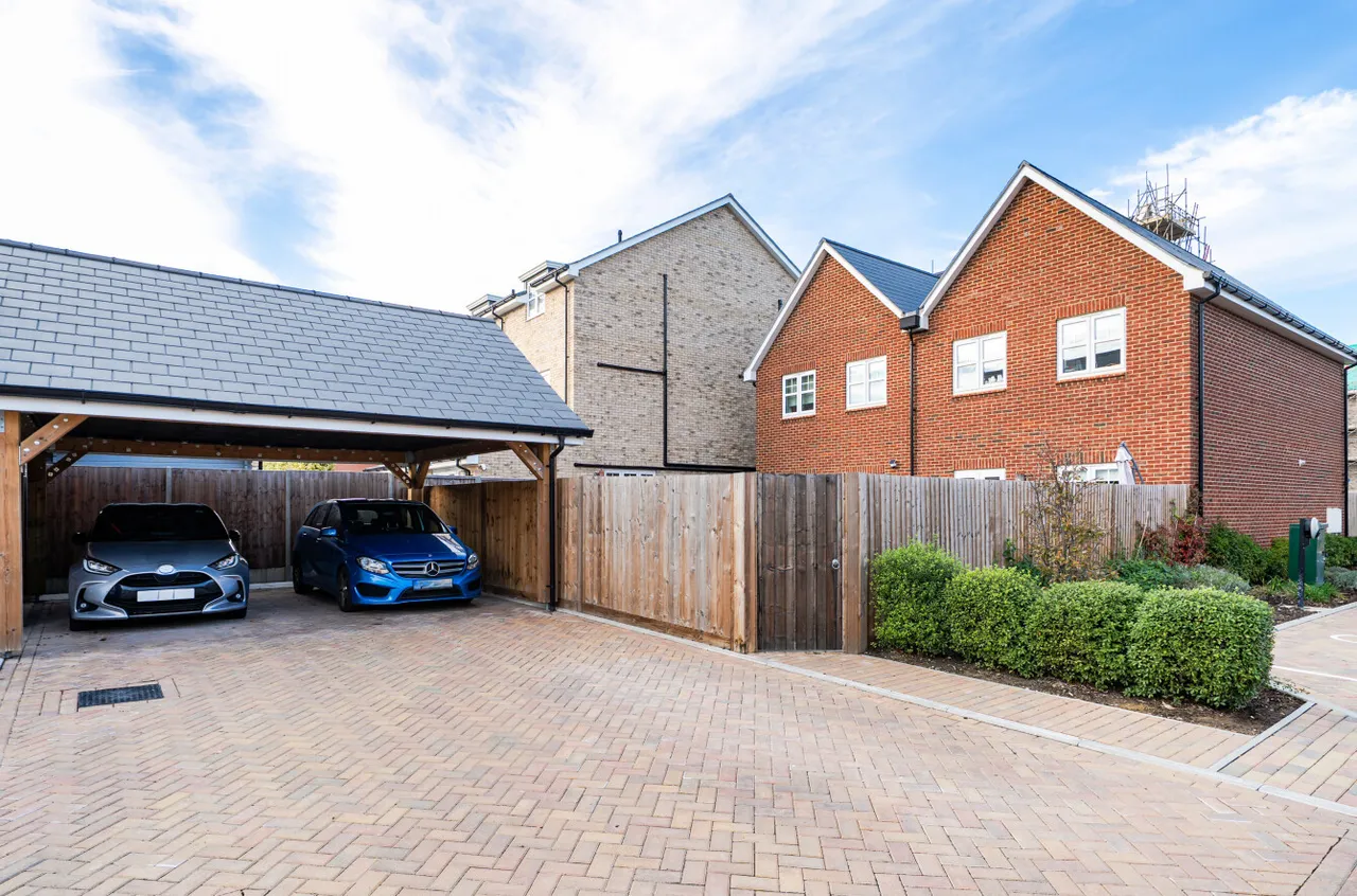 Sundew Avenue, Fleet, GU51, photo 9