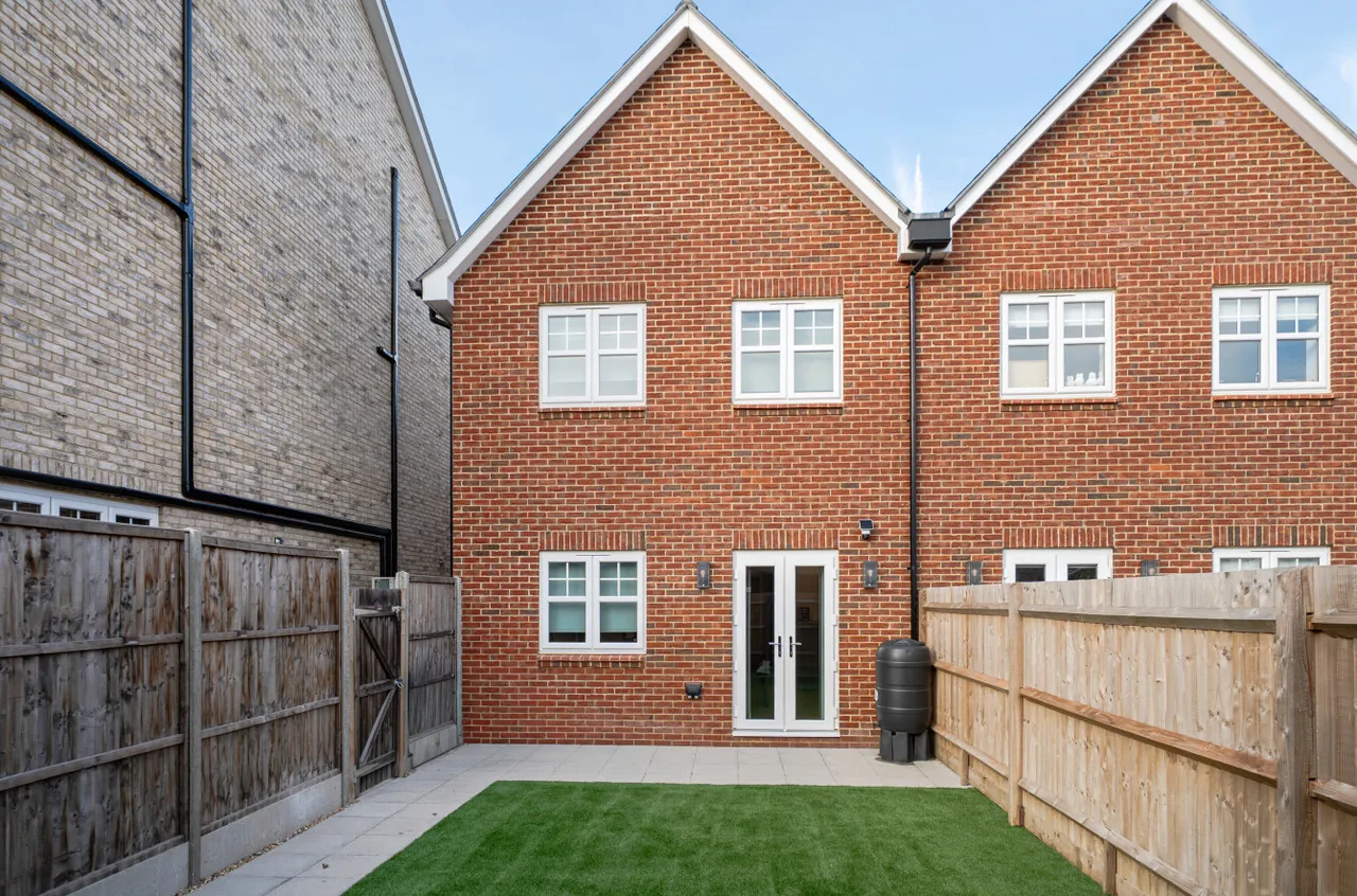 Sundew Avenue, Fleet, GU51, photo 11