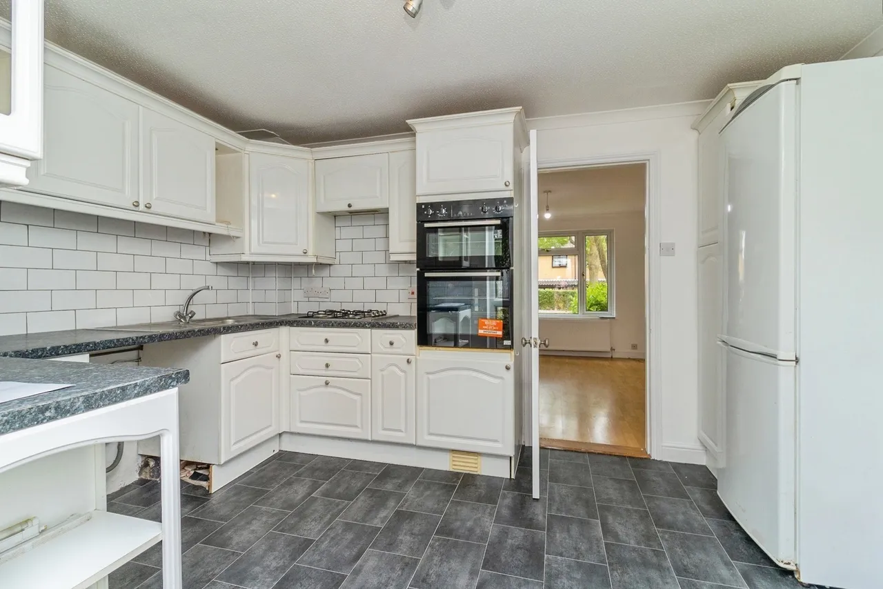 The Boundary, Oldbrook, Milton Keynes, Buckinghamshire, MK6, photo 4