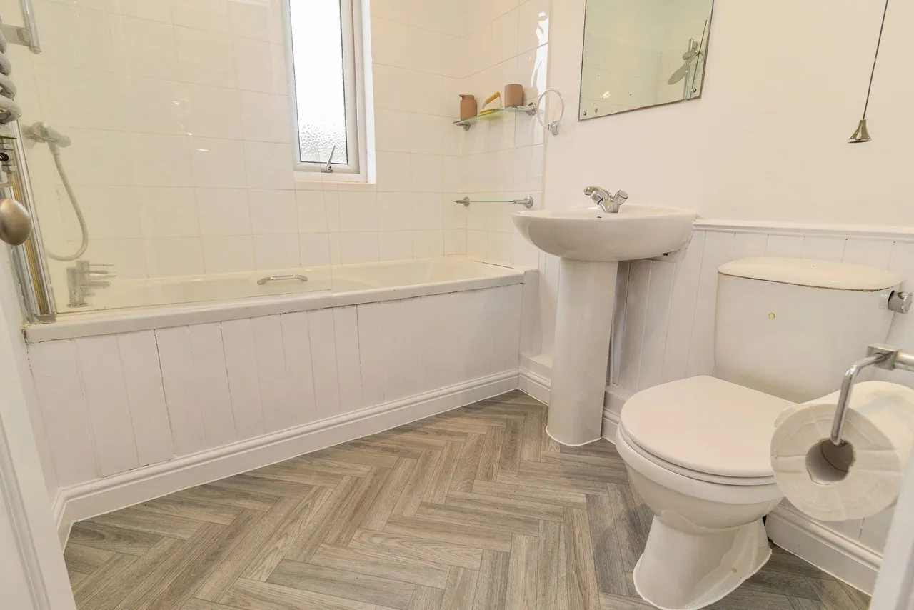 The Boundary, Oldbrook, Milton Keynes, Buckinghamshire, MK6, photo 6
