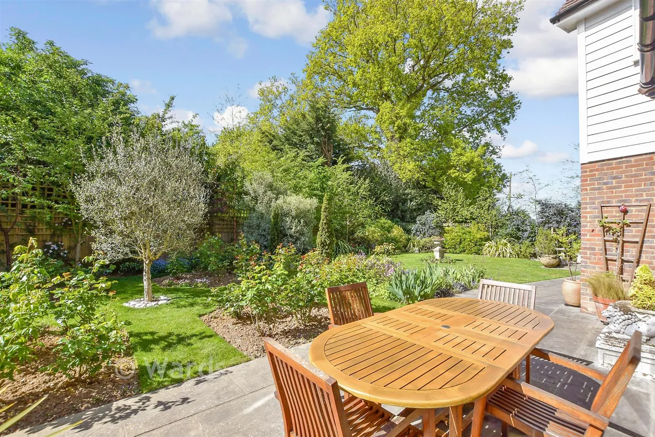 Warmlake Orchard, Sutton Valence, ME17, photo 17