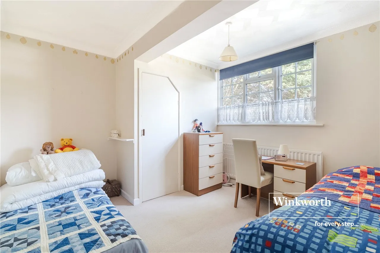 Sunnylands Avenue, Bournemouth, Dorset, BH6, photo 11