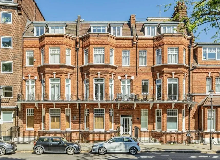 2 bed flat for sale — Elm Park Gardens, Chelsea, SW10