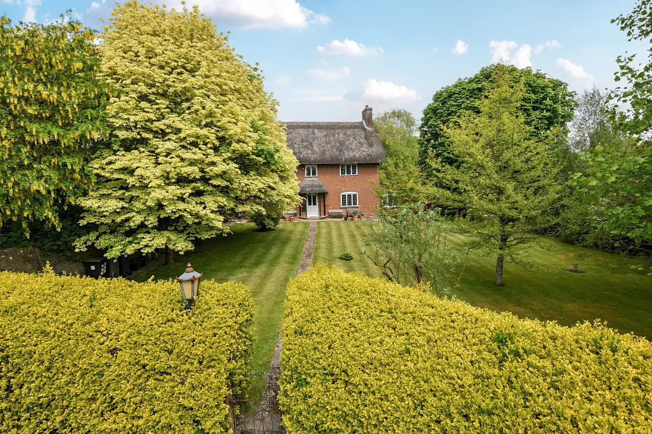 Collingbourne, Marlborough, SN8, photo 8