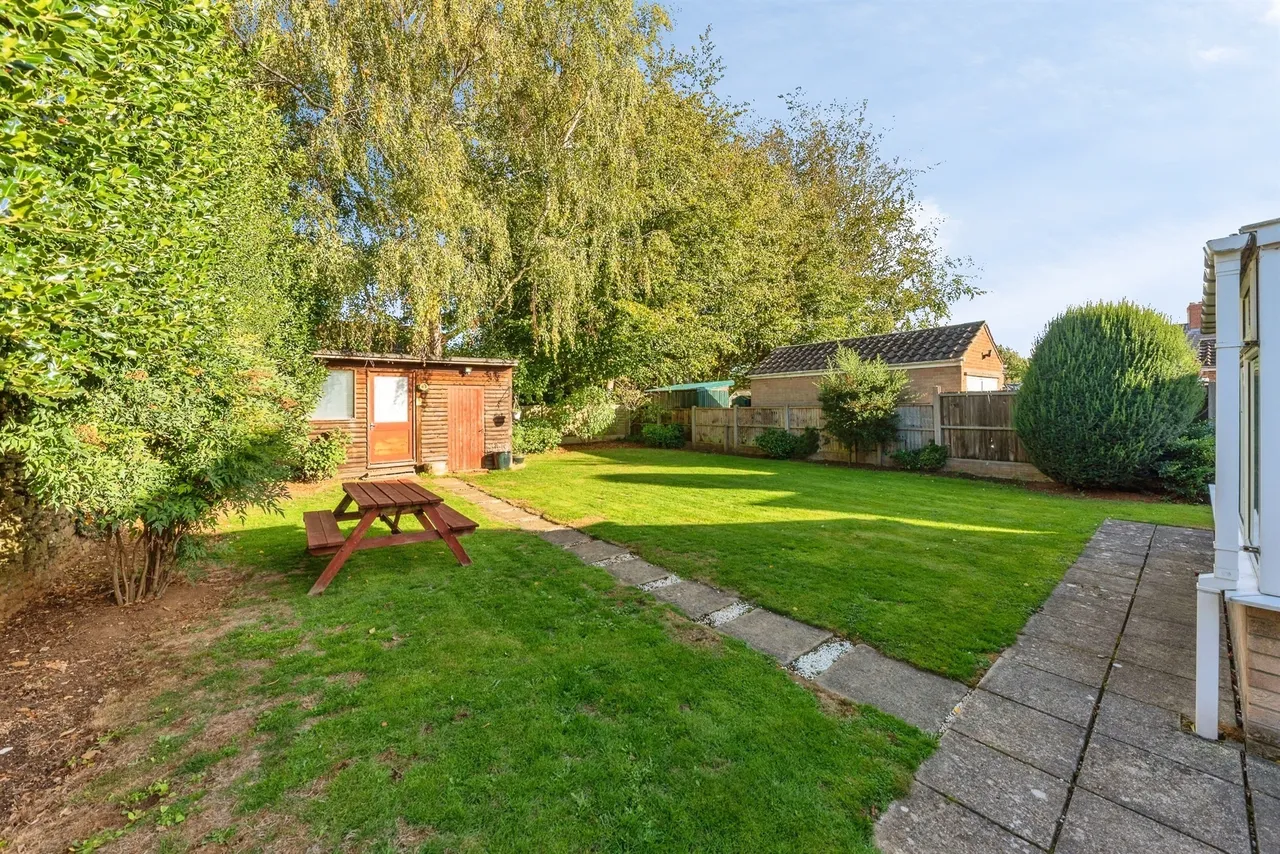 High Street, Caythorpe, NG32, photo 15