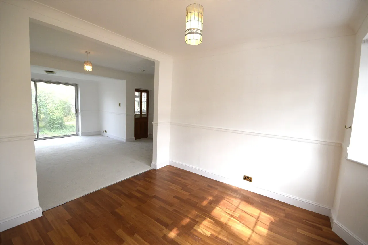 3 bed house to rent — Caverleigh Way, Worcester Park, KT4 8DH
