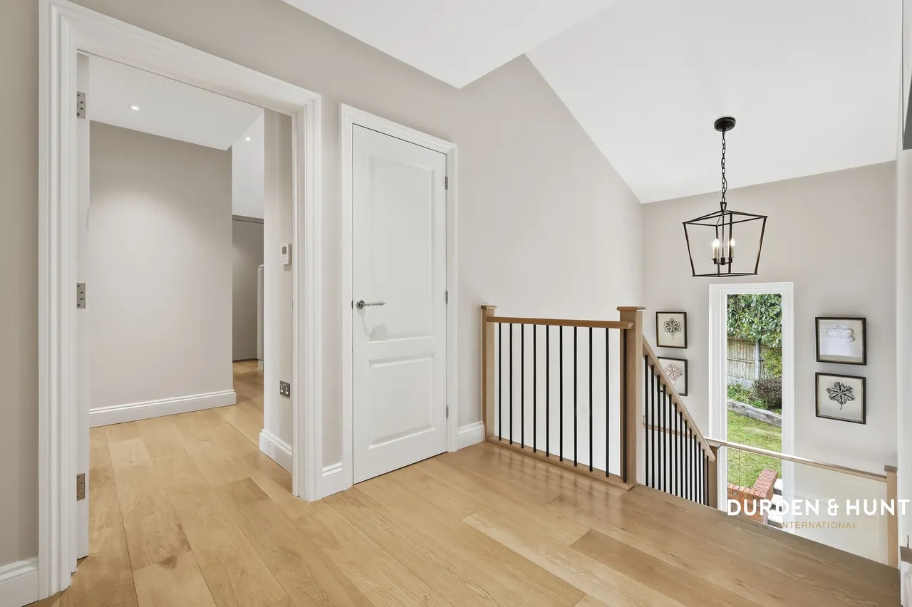 Ollards Grove, Loughton, IG10, photo 11