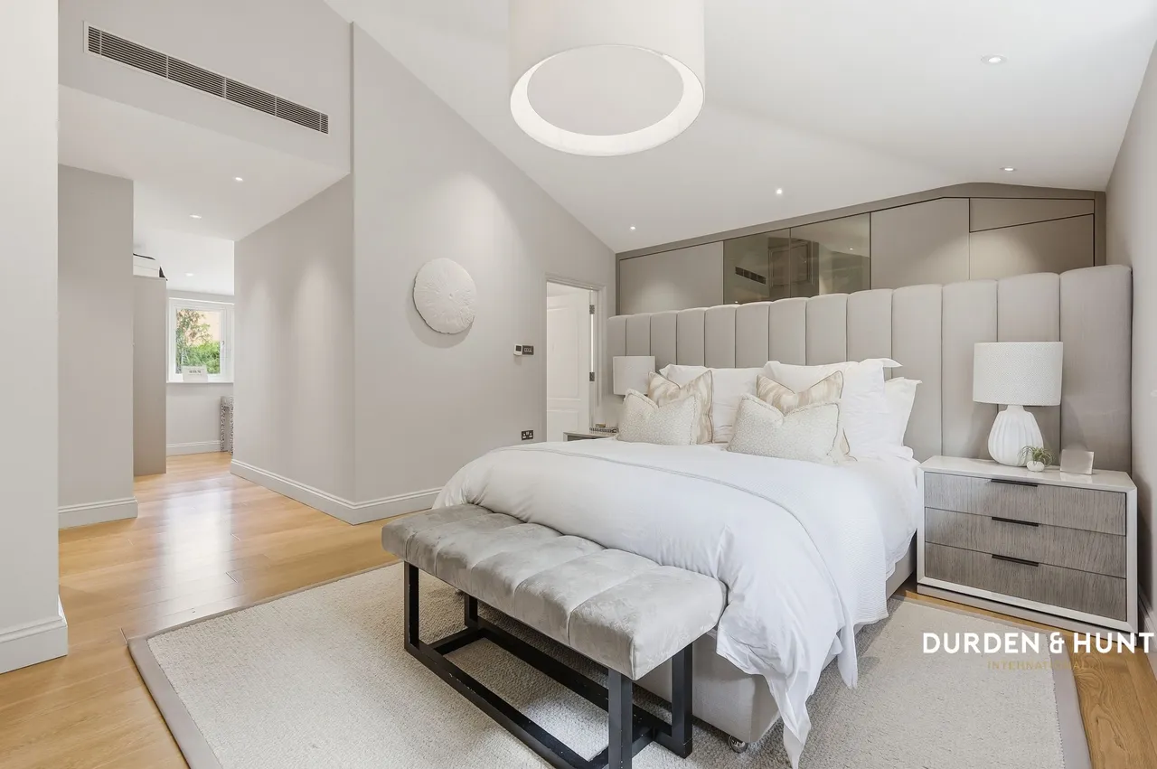 Ollards Grove, Loughton, IG10, photo 13