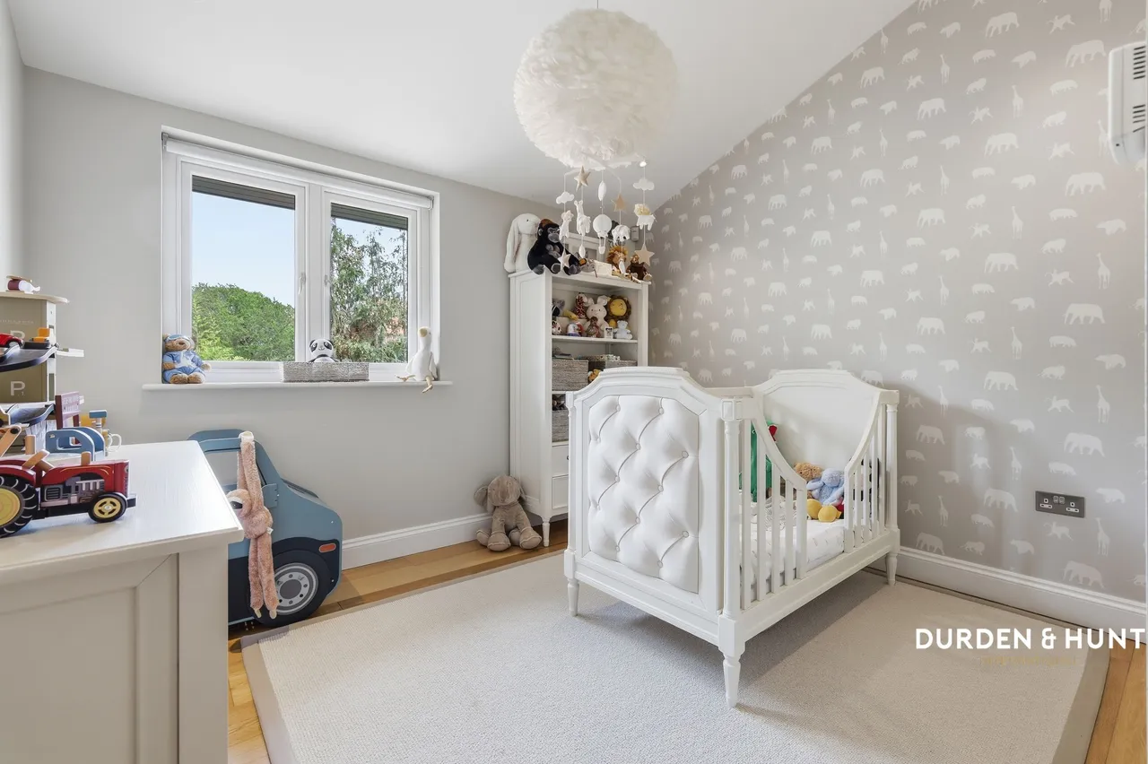 Ollards Grove, Loughton, IG10, photo 20