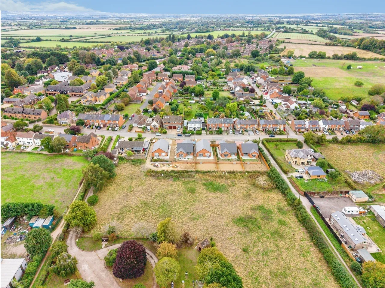 Eythrope Road, Stone, Aylesbury, photo 5