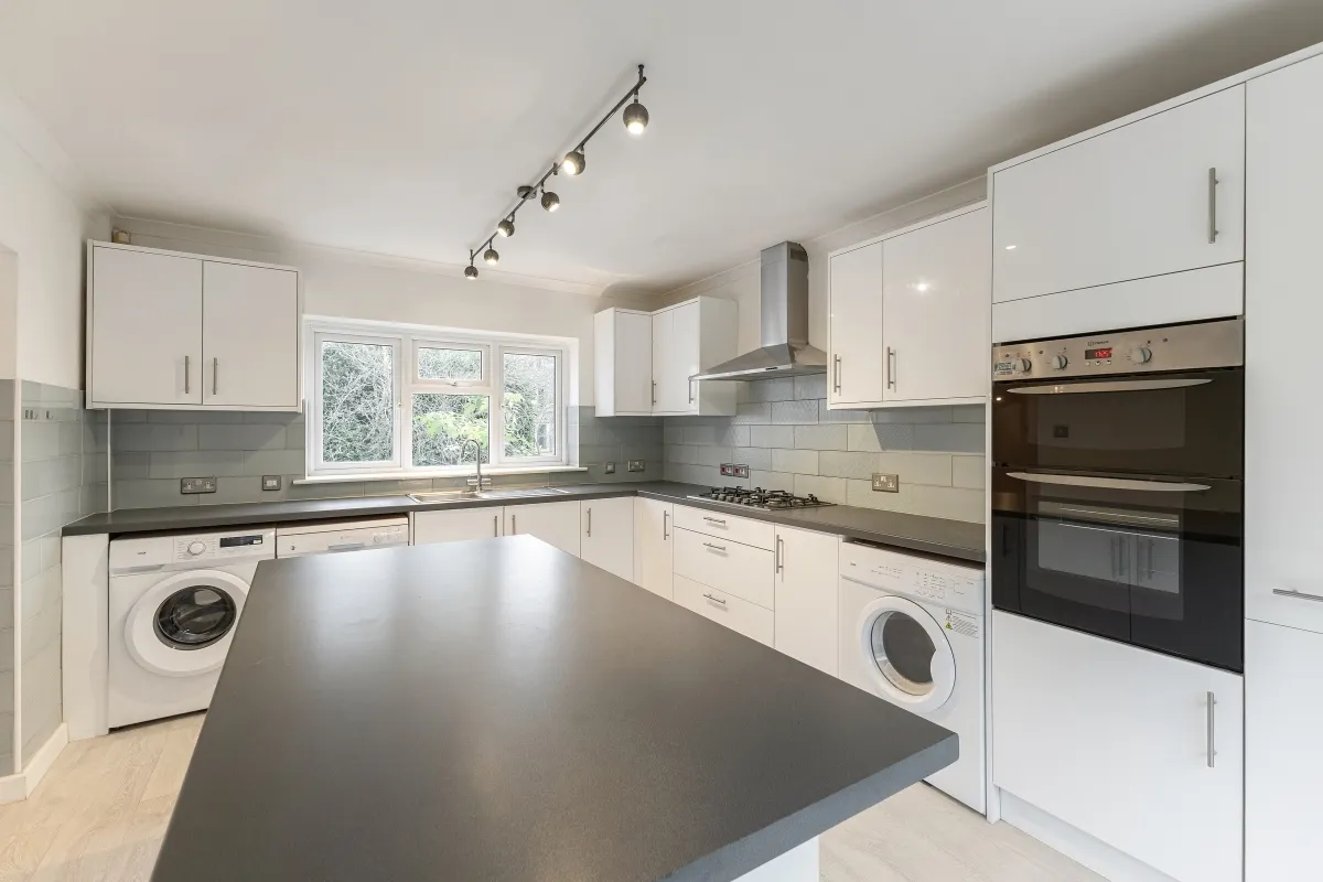 Oak End Way Gerrards Cross SL9, photo 5